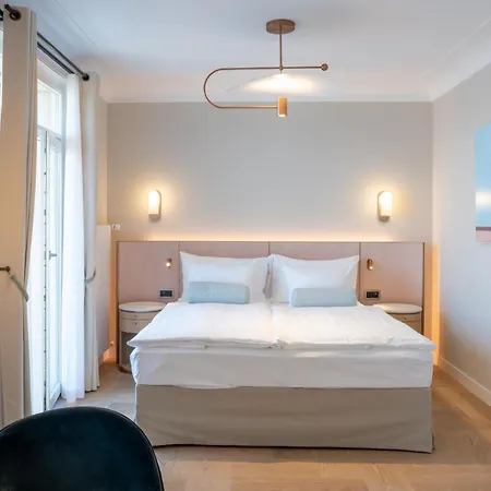 Art Deco Montana Hotel 4*