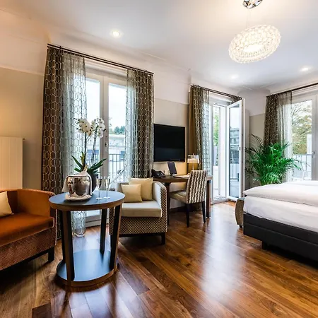 Hotel Art Deco Montana 4*