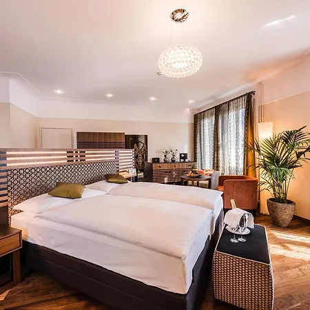 Art Deco Montana Hotel 4*